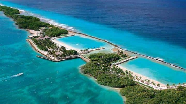 renaissance private island
