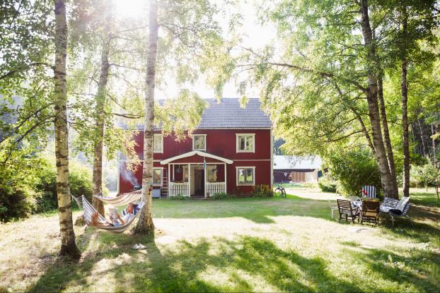 doris_beling-red_cabin-5355